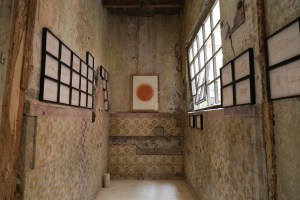 Tierra Roja en Salón ACME, imágenes por Alum Galvez